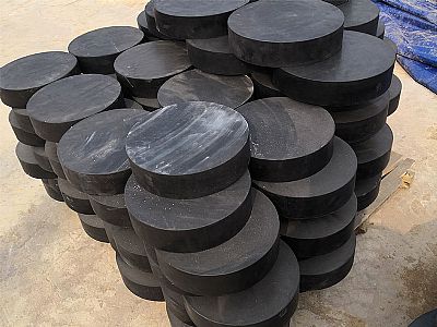 金溪县板式橡胶支座由若干层橡胶片与薄钢板经加压硫化